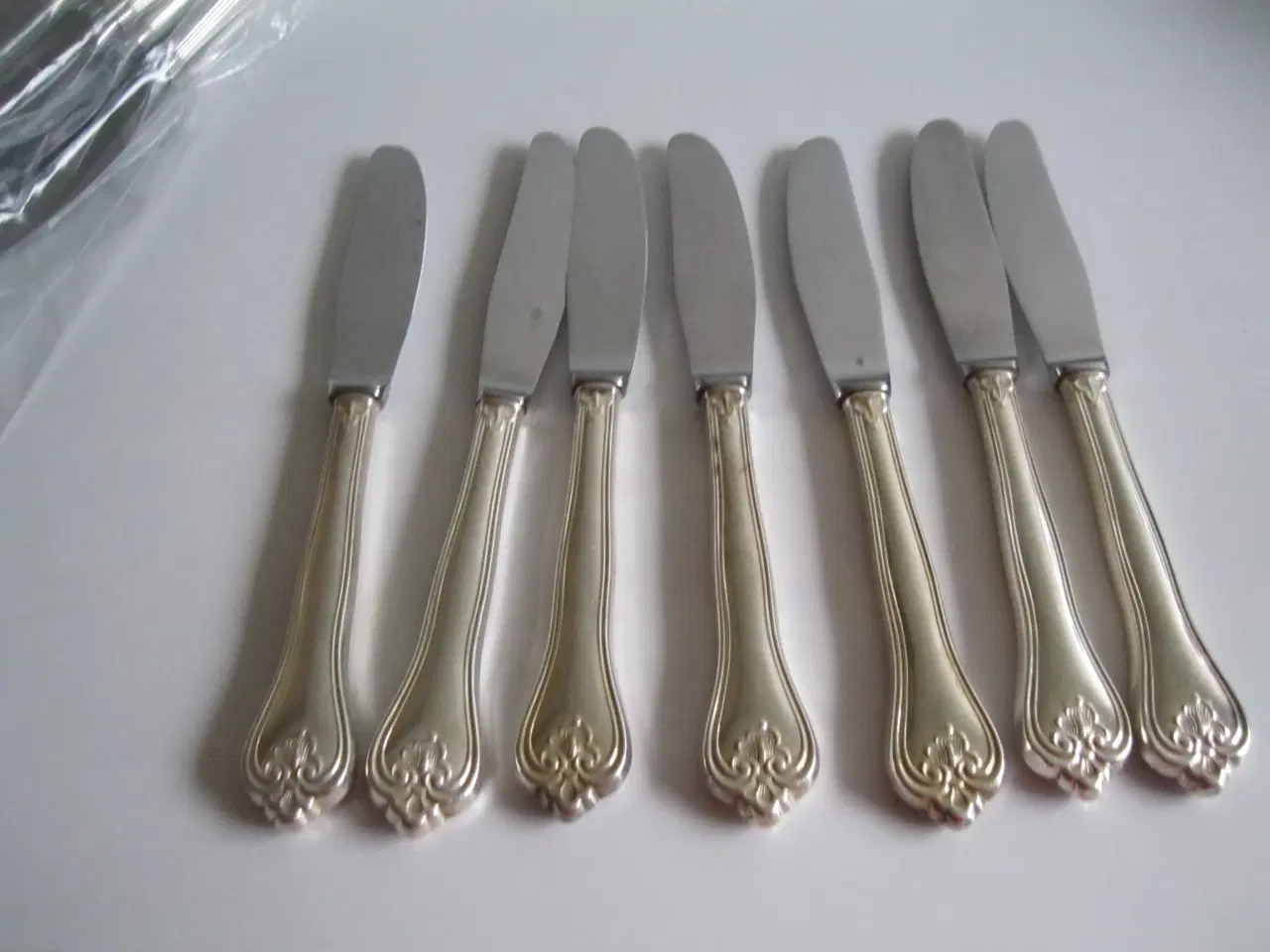 Billede 1 - 7 HELLAS sølvplet knive 21 cm