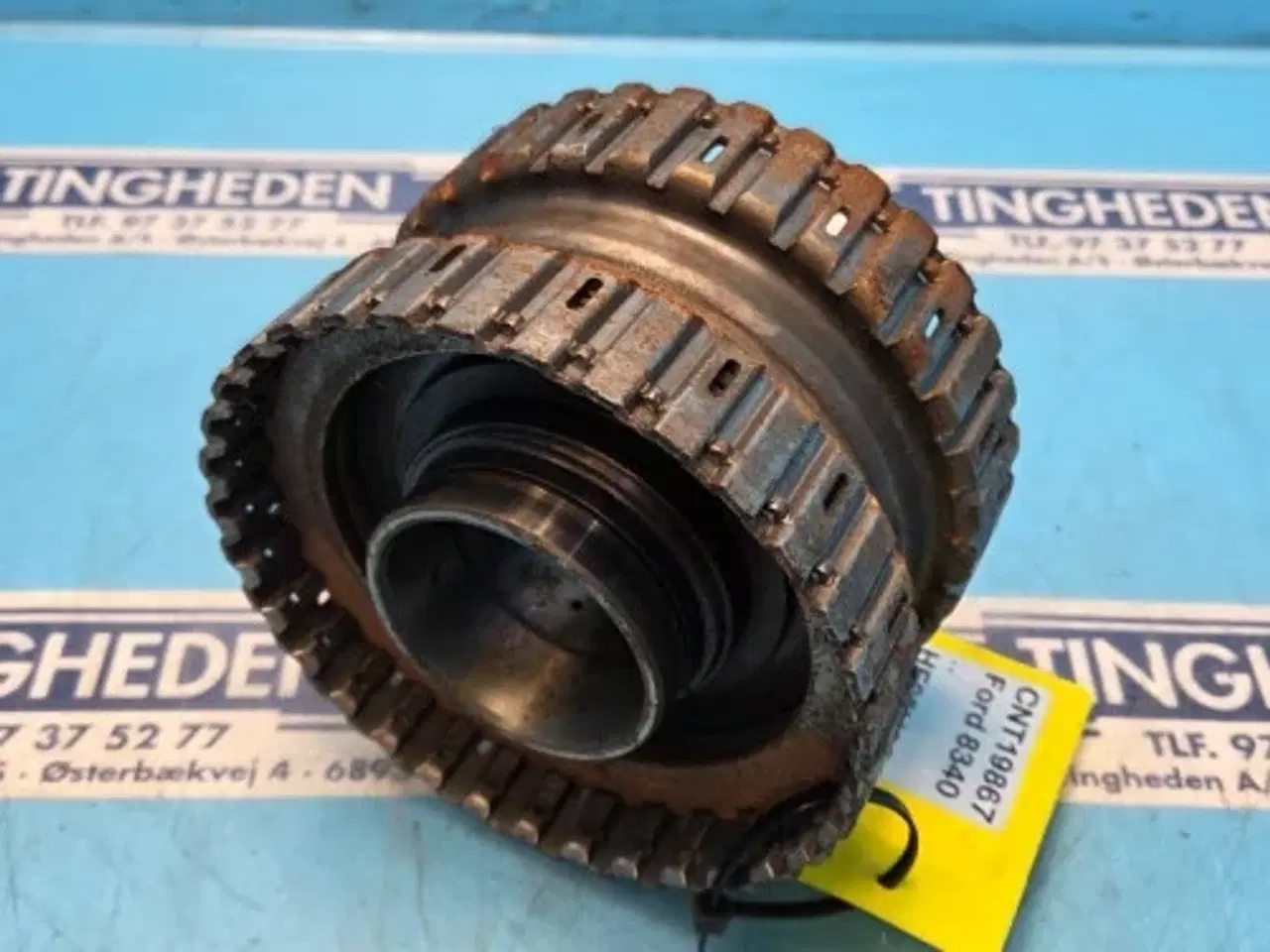 Billede 5 - Ford 8340 Koblinghus 82016096