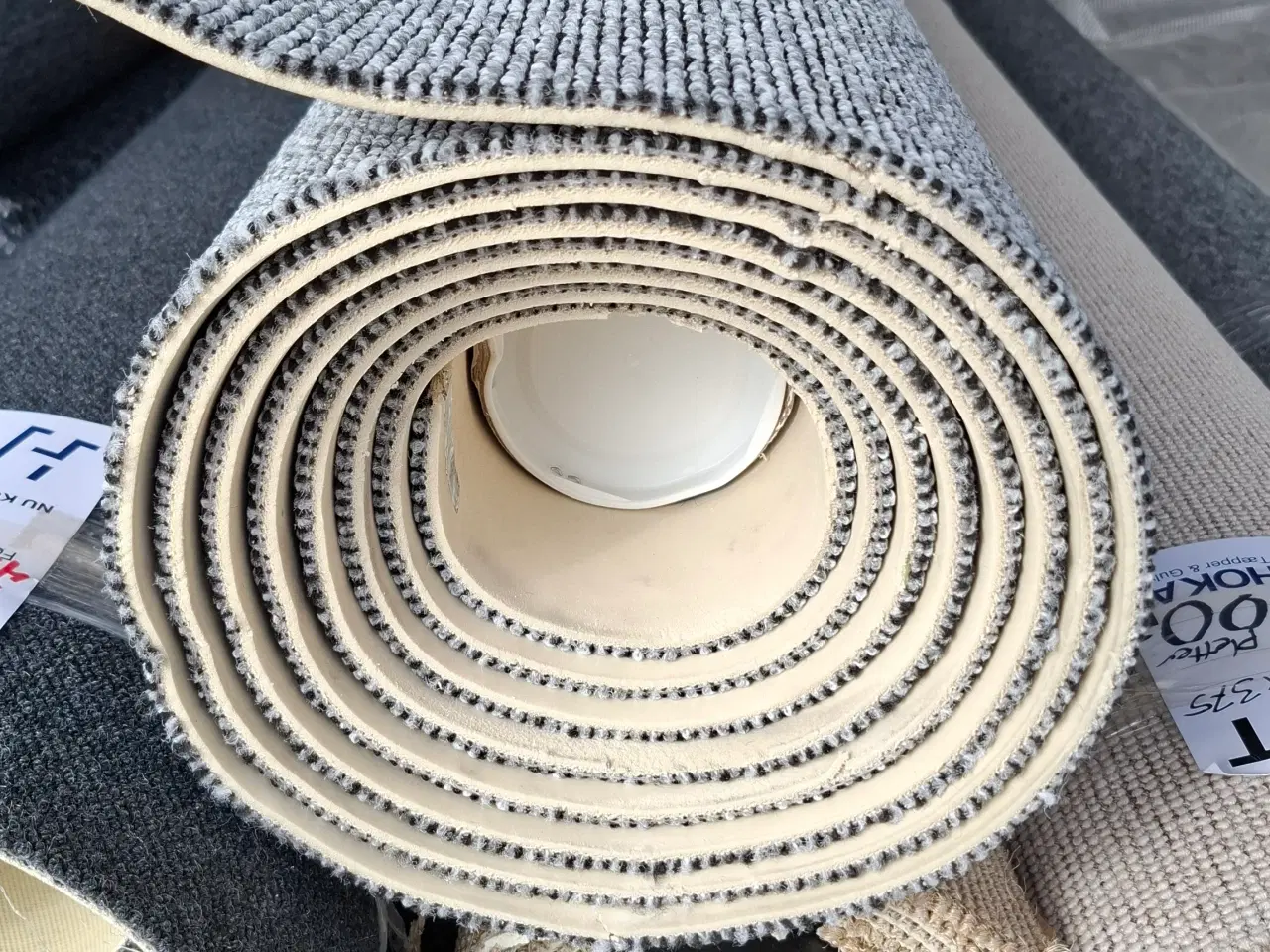 Billede 8 - Gulvtæppe Rester