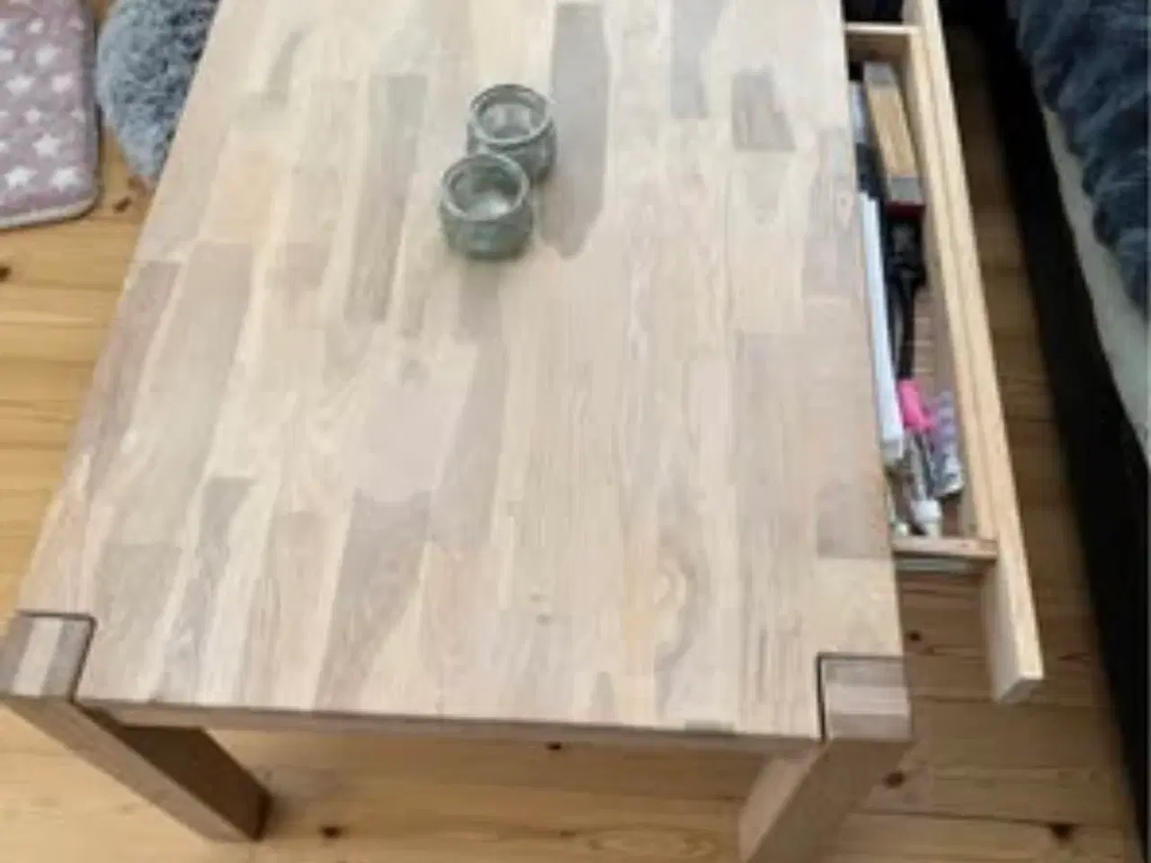 Billede 3 - Sofabord m/opbevaring, massiv eg.