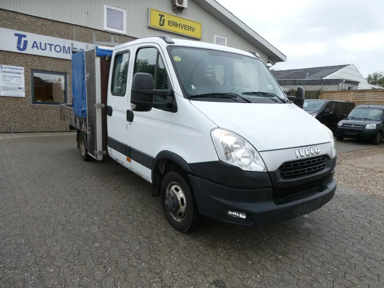 Billede 1 - Iveco Daily 3,0 35C17 Mandskabsvogn m/lad