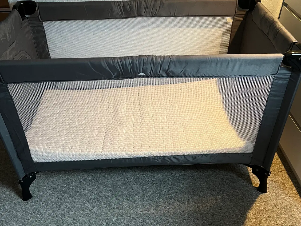 Billede 1 - Weekendseng med madras