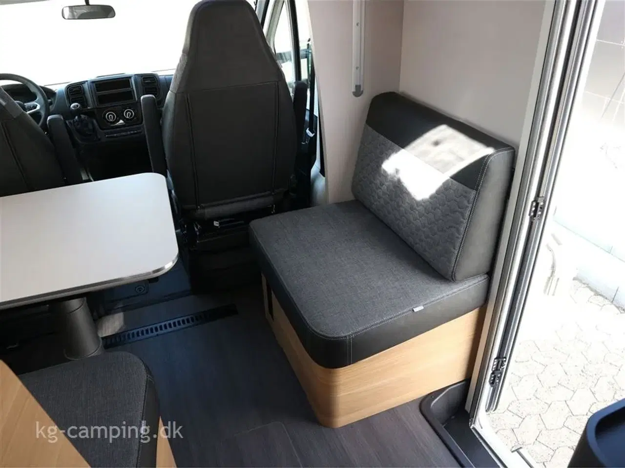 Billede 20 - 2024 - Adria Matrix Axess M670 SL   Åbent hus tilbud. nu nedsat med kr. 95335,- |  Med meget ekstraudstyr - Kom og oplev denne vogn