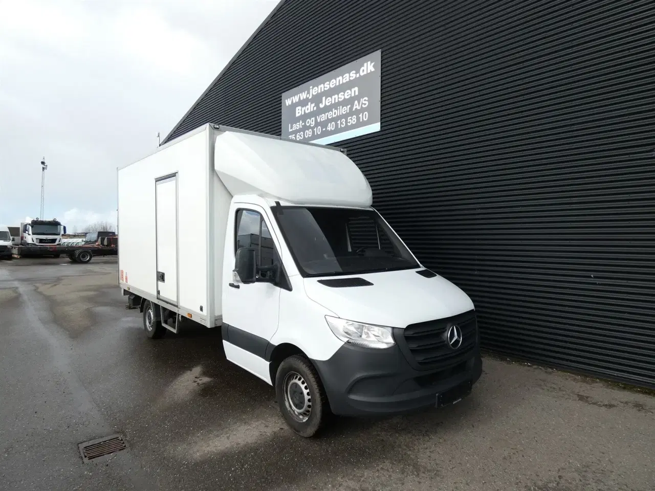 Billede 1 - Mercedes-Benz Sprinter 315 2,0 CDI Alu.kasse m./lift RWD 9G-Tronic 150HK Ladv./Chas. Aut.