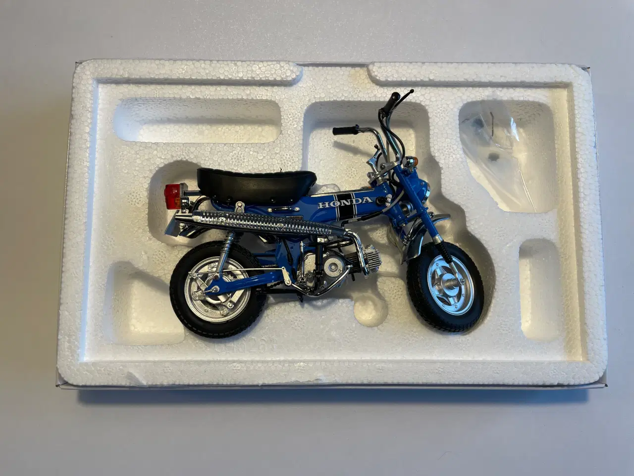 Billede 2 - Honda Dax Mini.  Skala 1:10