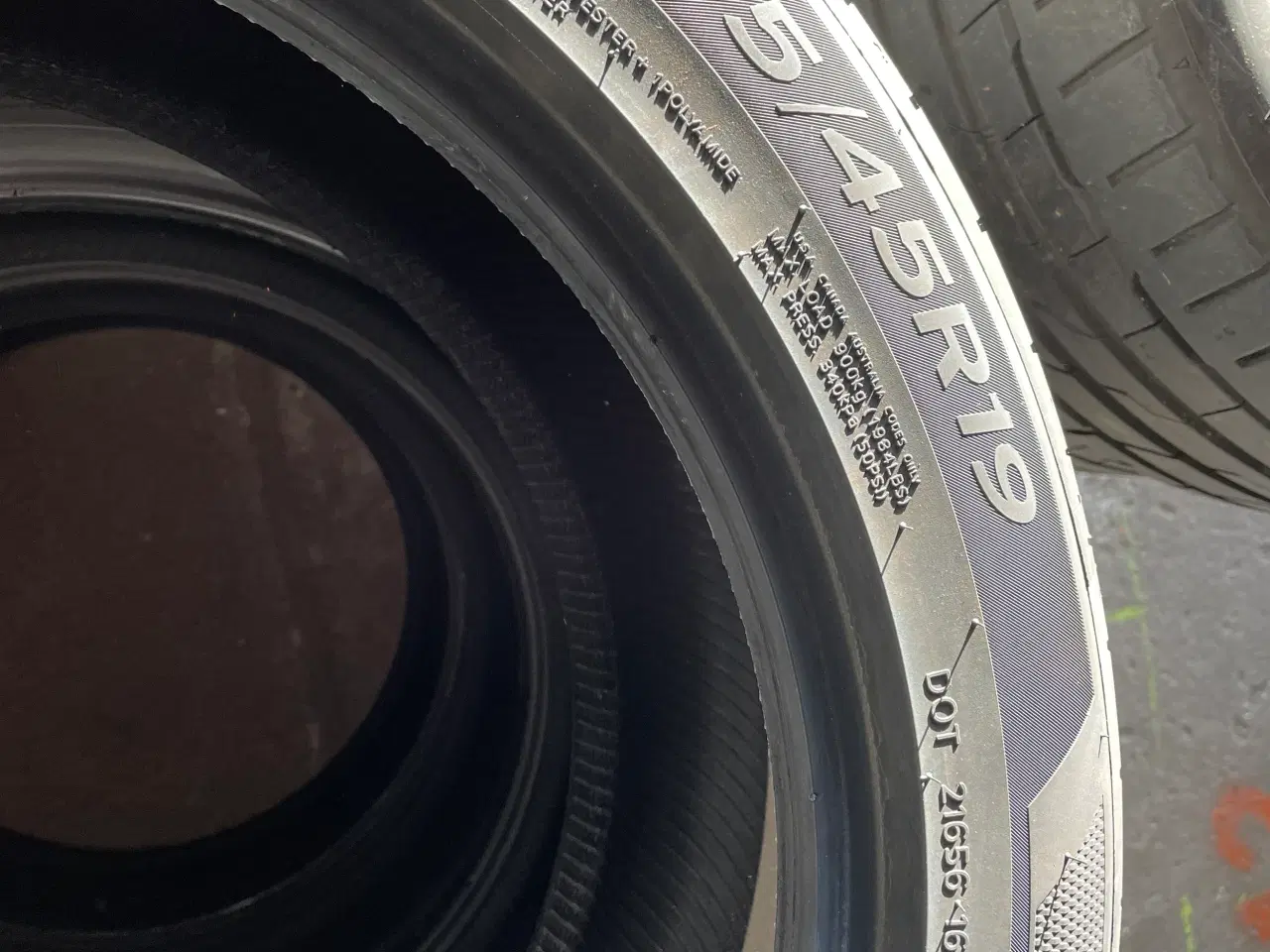 Billede 5 - 19 Hankook 255/45/19 Ref.S167 sommer