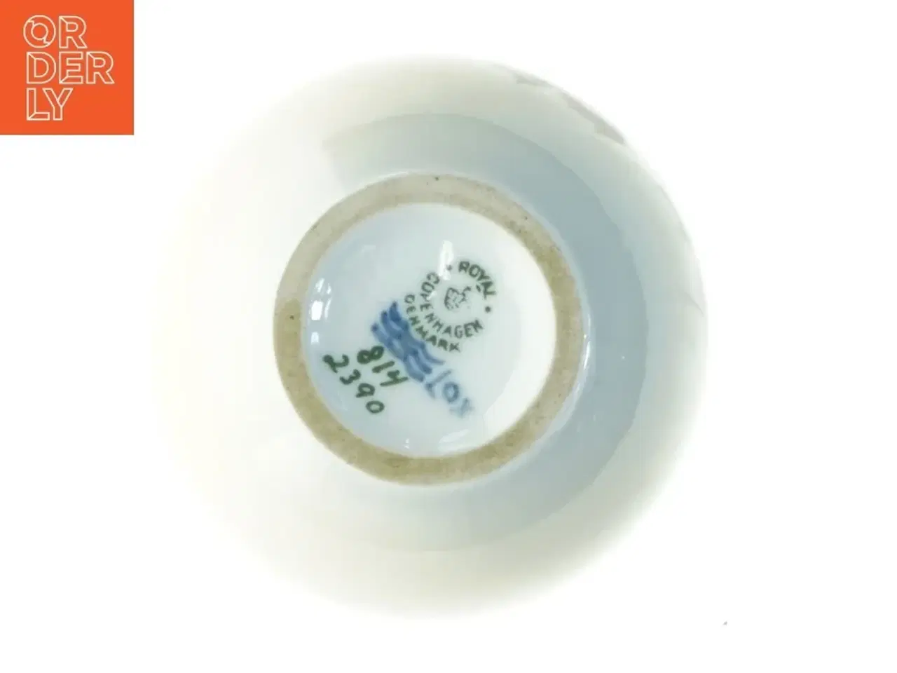 Billede 4 - Blå og hvid porcelænsvase, 814 2390 fra Royal Copenhagen (str. 7 x 9 cm)