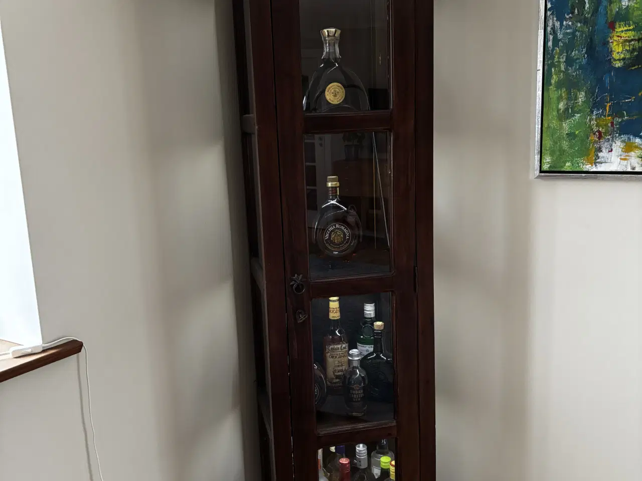 Billede 1 - Glas skab med LED 