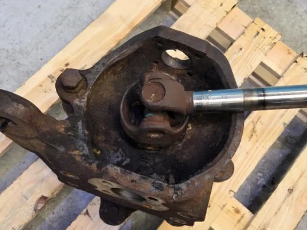 Billede 7 - New Holland LB 110 B Hjulnav R. 85817698