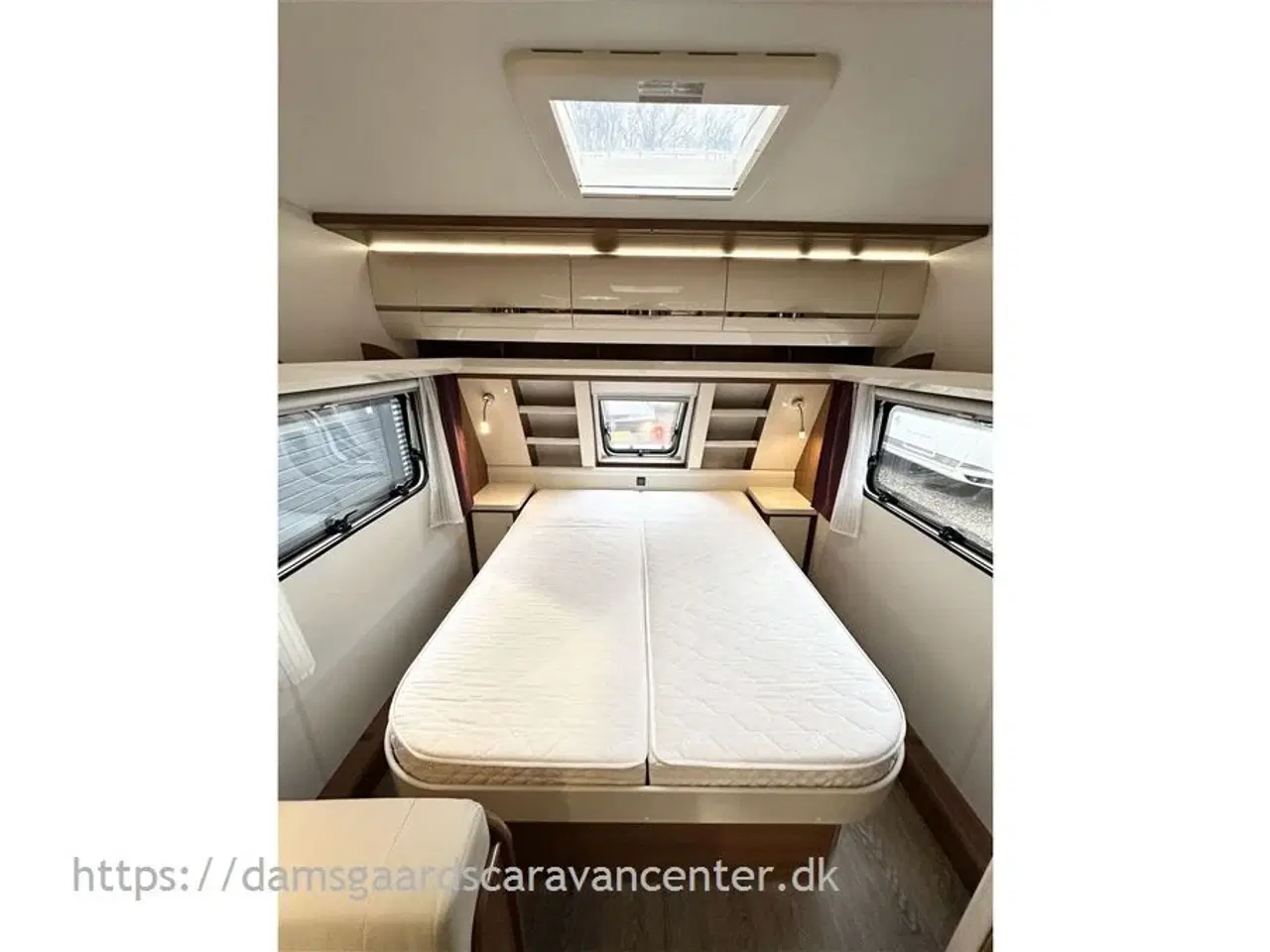 Billede 9 - 2019 - Hobby Excellent 460 SFf   Queensbed-Gulvtemp.-Mover-Telt-Markise