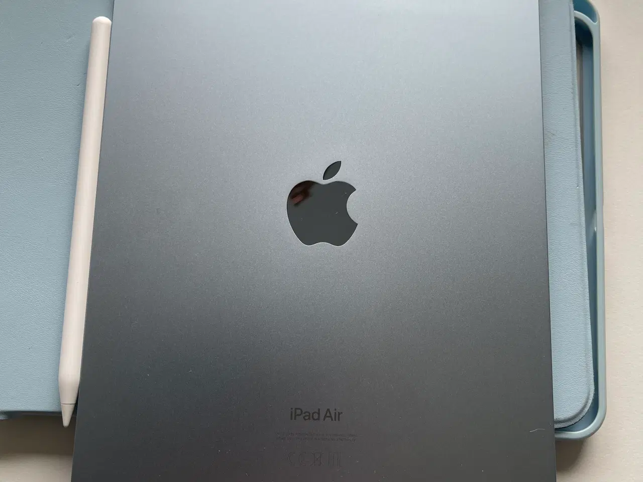 Billede 2 - iPad Air 2024 Wi-Fi 128 GB blue