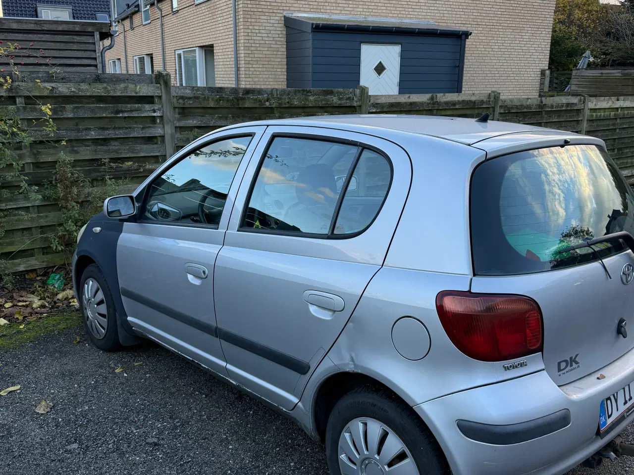 Billede 2 - Toyota Yaris Automatisk Gear- Nysynet 