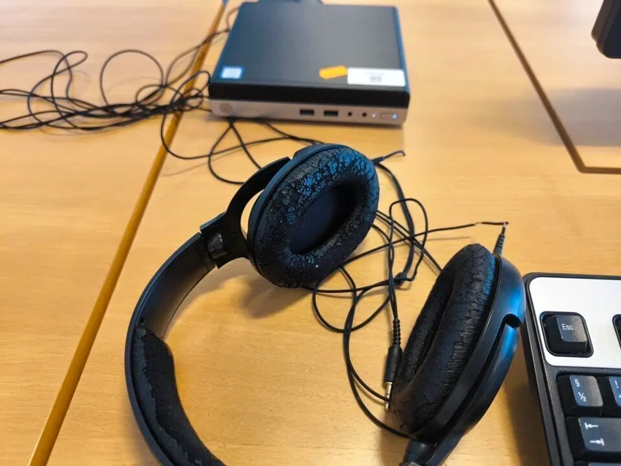 Billede 3 - Skærm 22" m. tastatur HP L2206w (PC medfølger ikke)