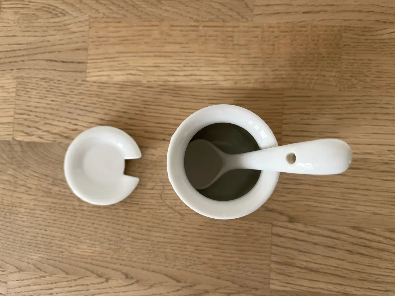 Billede 2 - Sennepskrukke med låg og ske