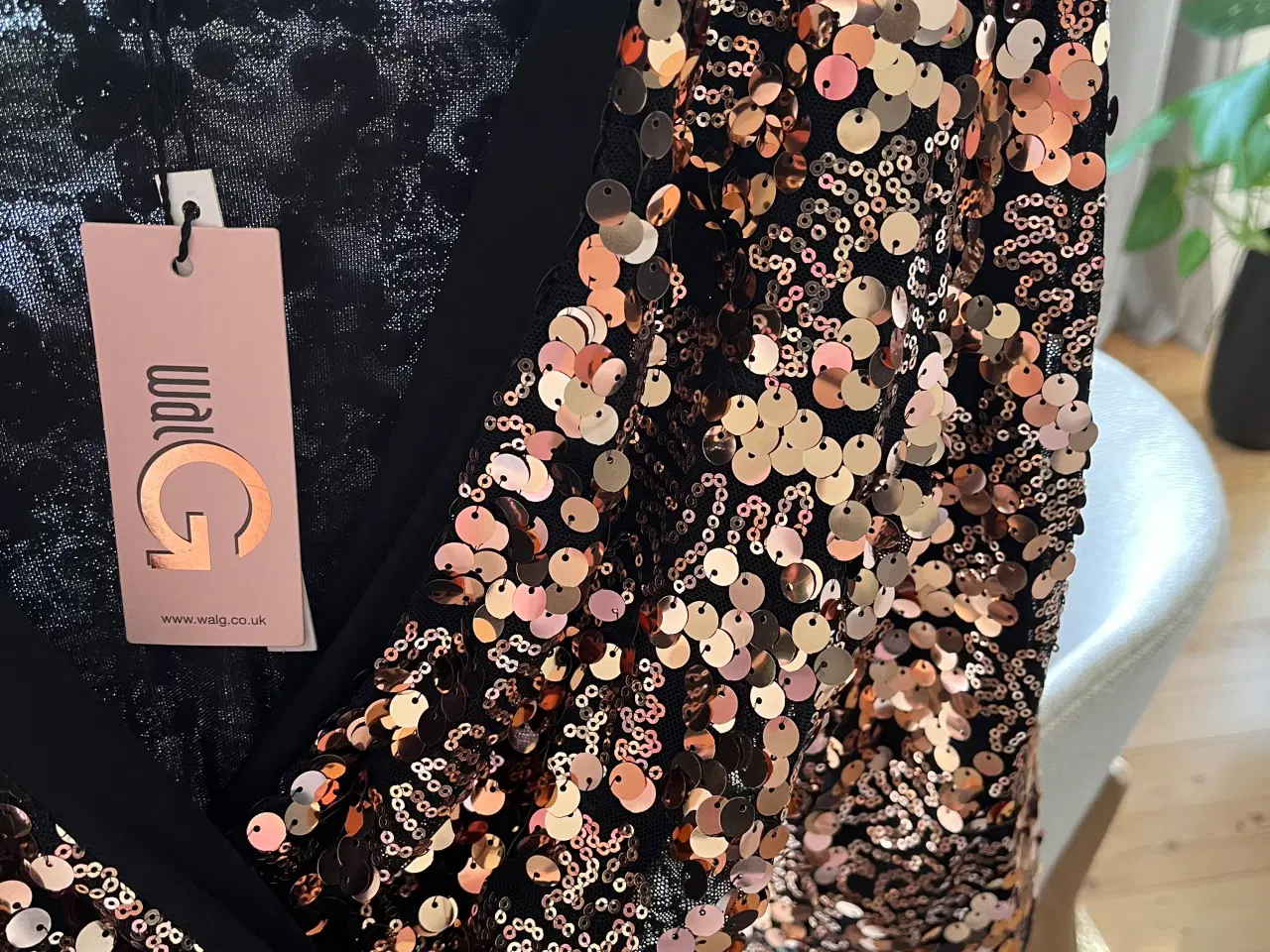 Billede 2 - Aldrig brugt Smuk Festkjole