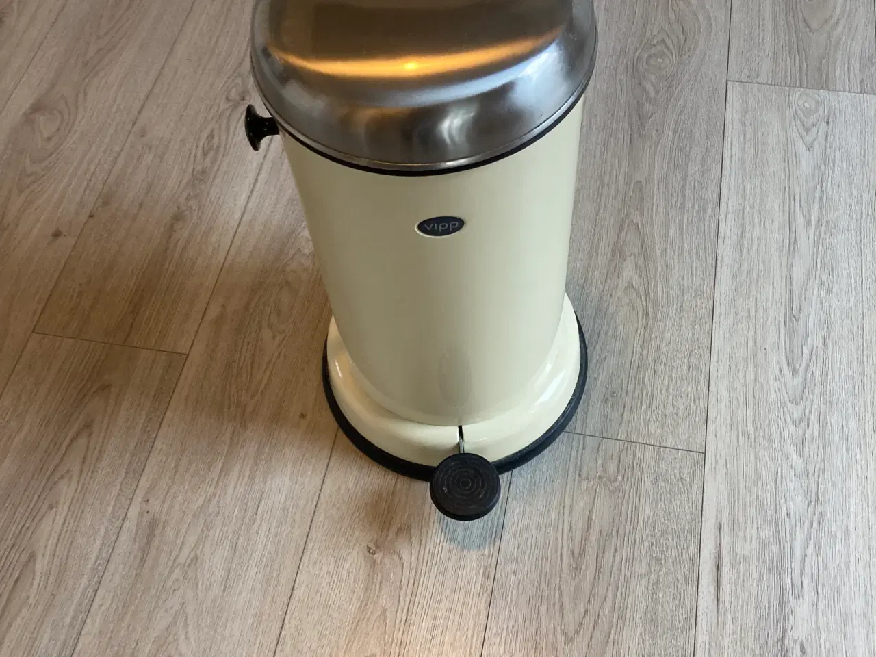 Billede 1 - Vipp pedalspand model15