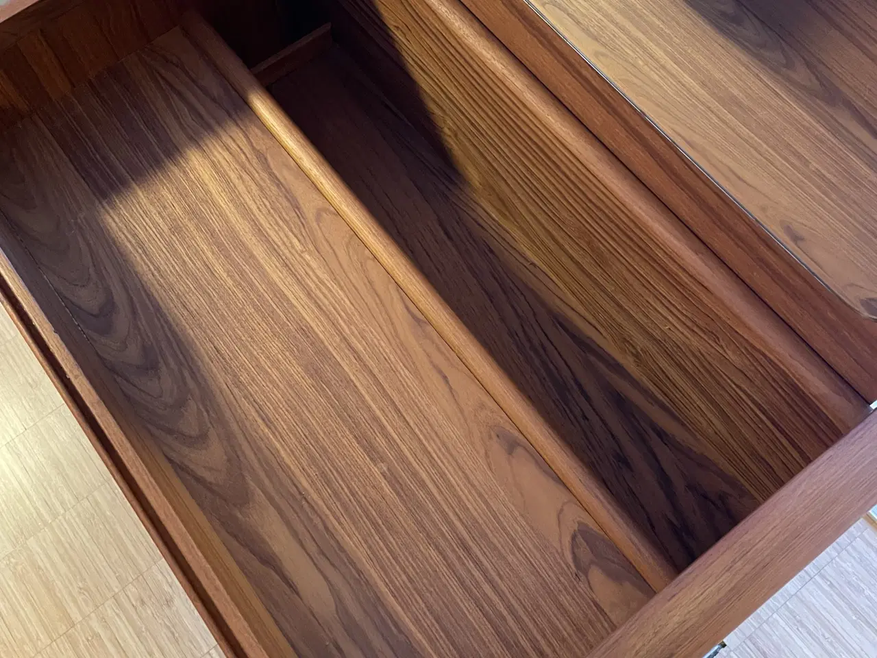 Billede 3 - Bord med spejl