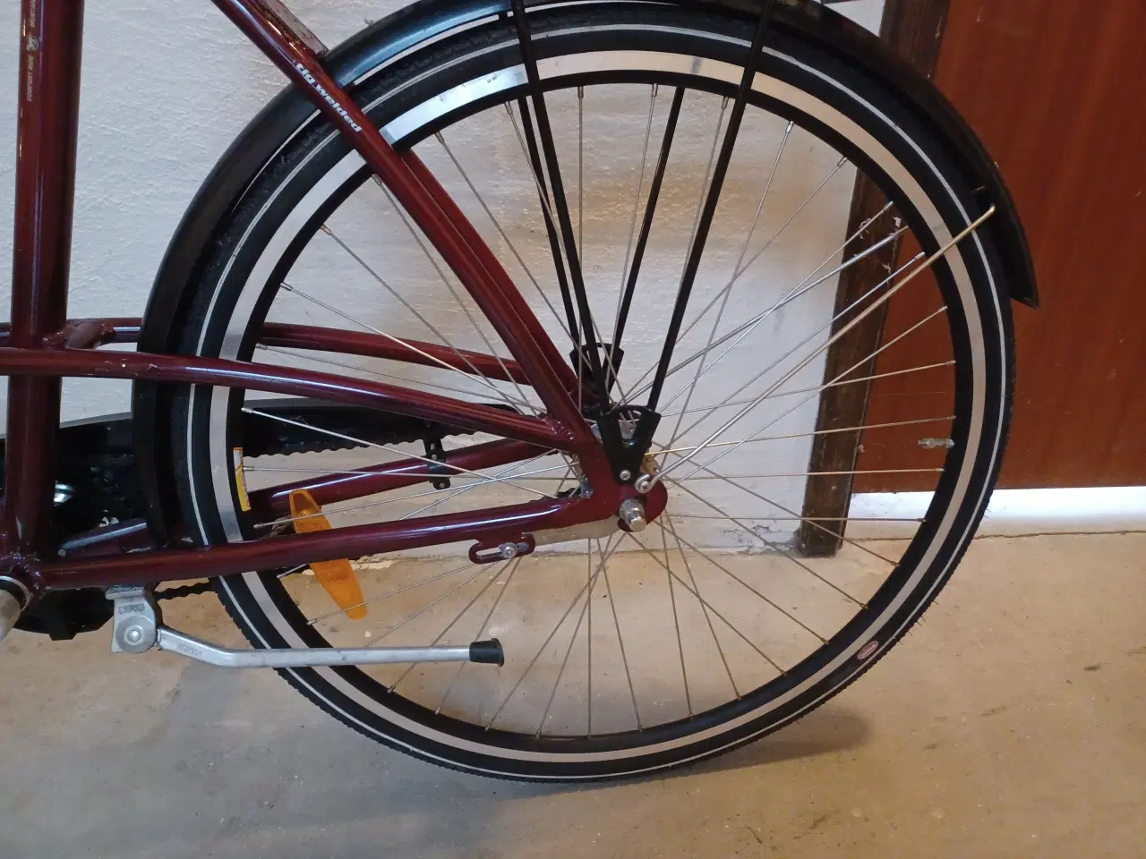 Billede 8 - En velholdt mustang damecykel