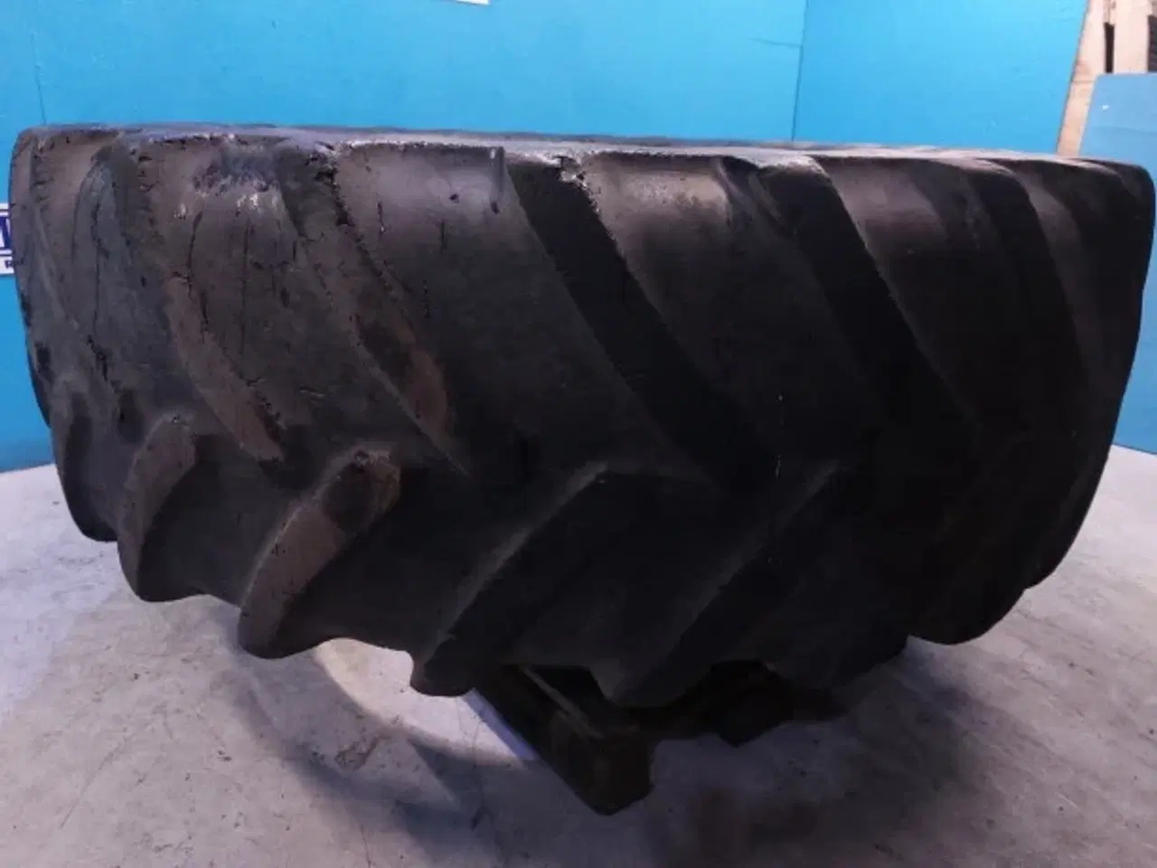 Billede 3 - 42" 650/65R42