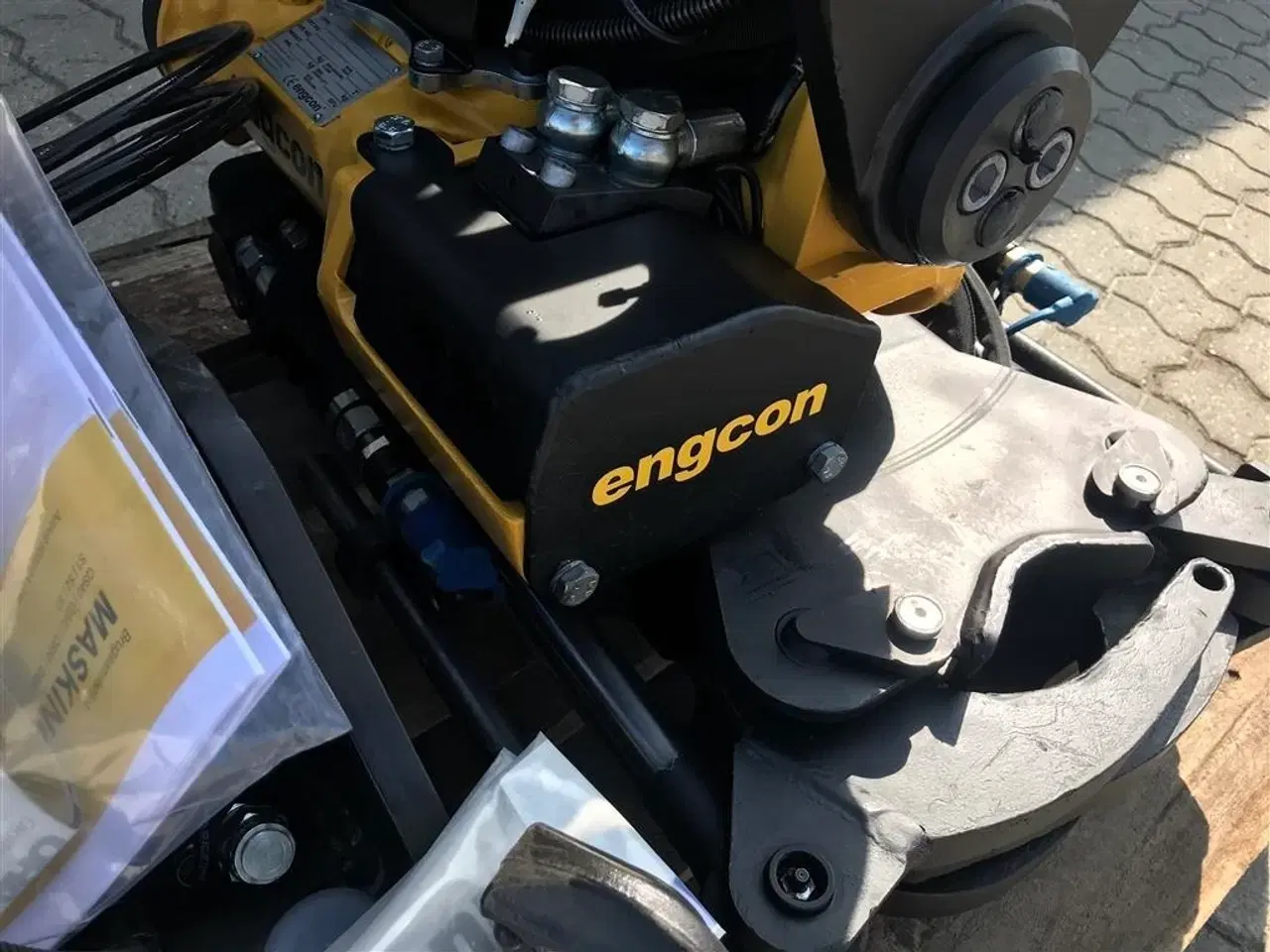 Billede 15 - - - - Engcon ec206 Aftageligt med ec-Oil og gribeklo