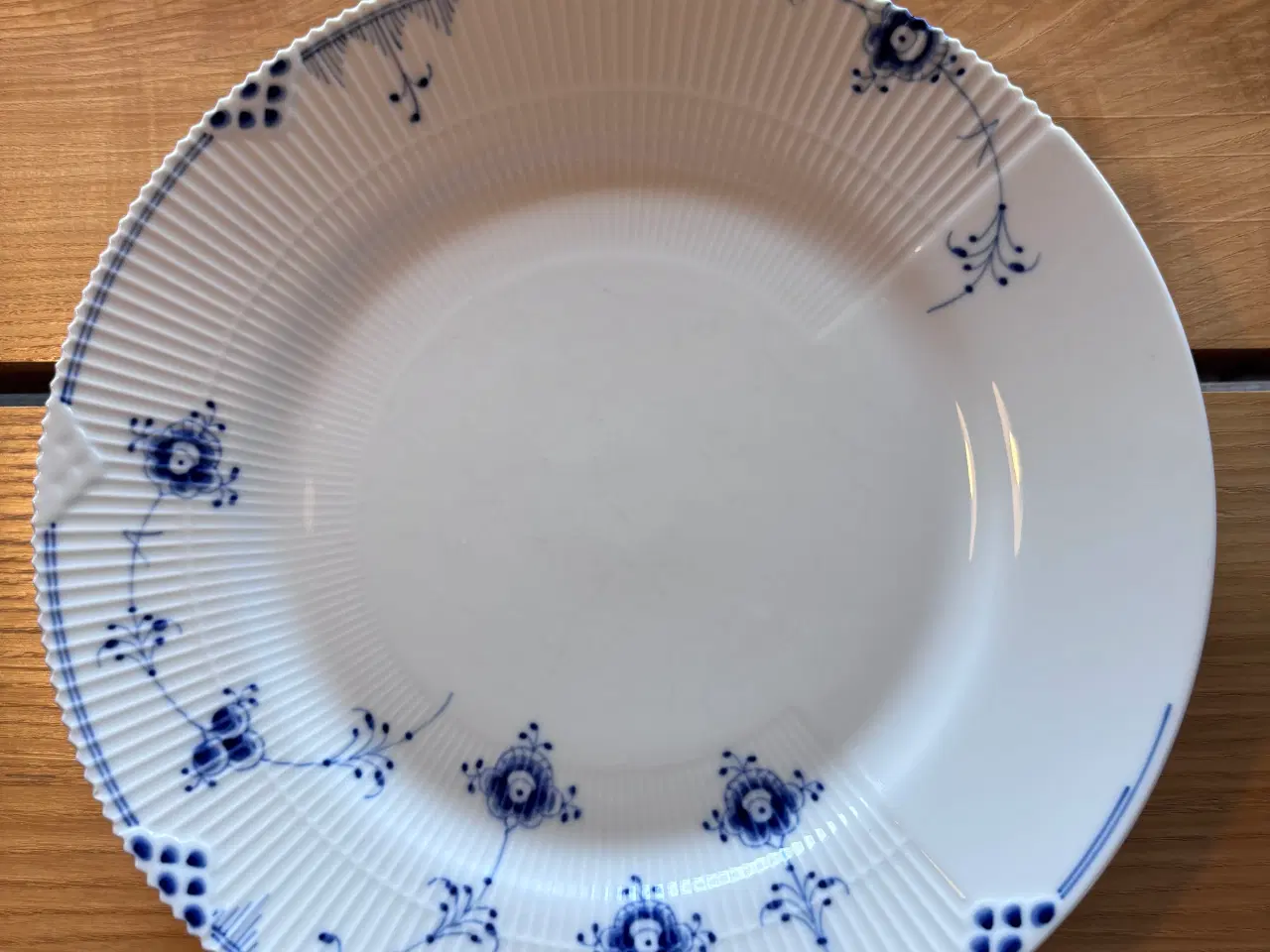 Billede 8 - Royal Copenhagen Blå Element 28 cm tallerkener