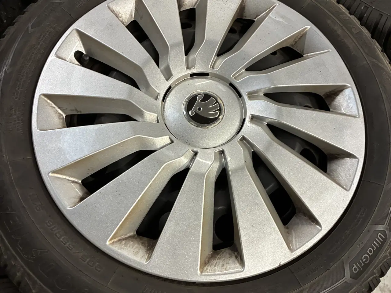 Billede 7 - Fælge med dæk