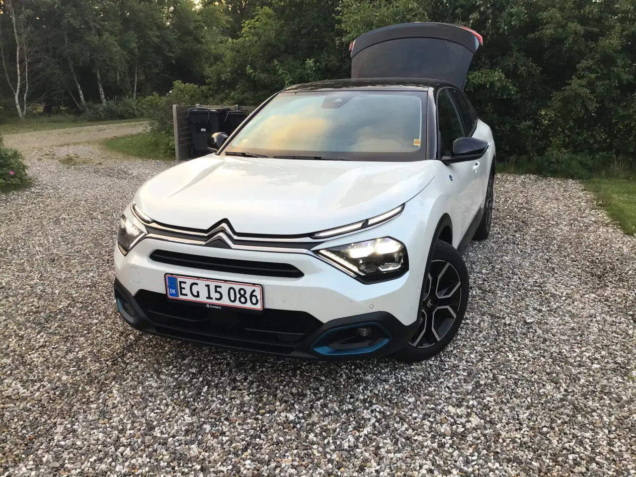 Billede 1 - 1/2 pris - flot Citroën el-bil til salg E-c4 Shine