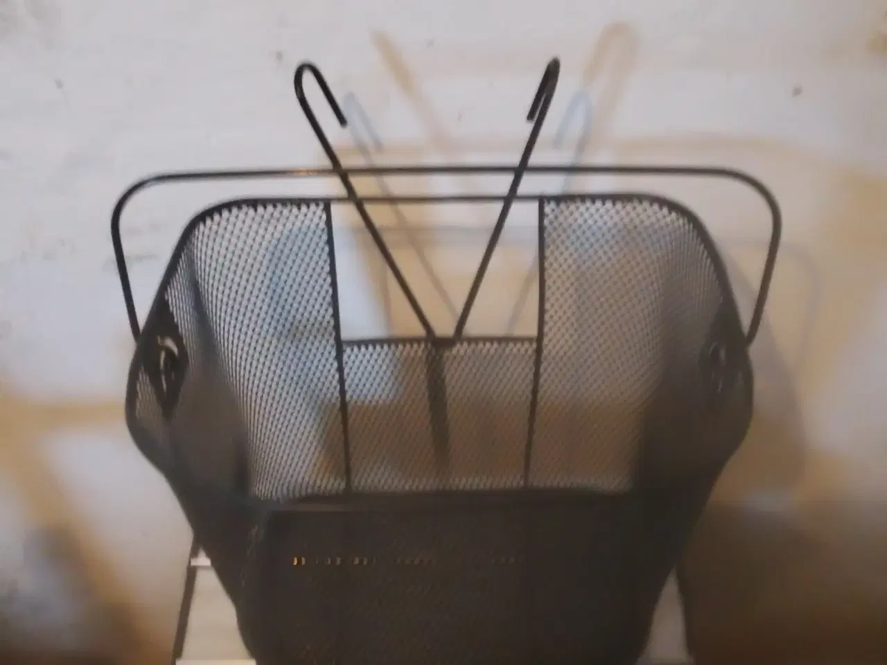 Billede 2 - Cykelkurv, som ny