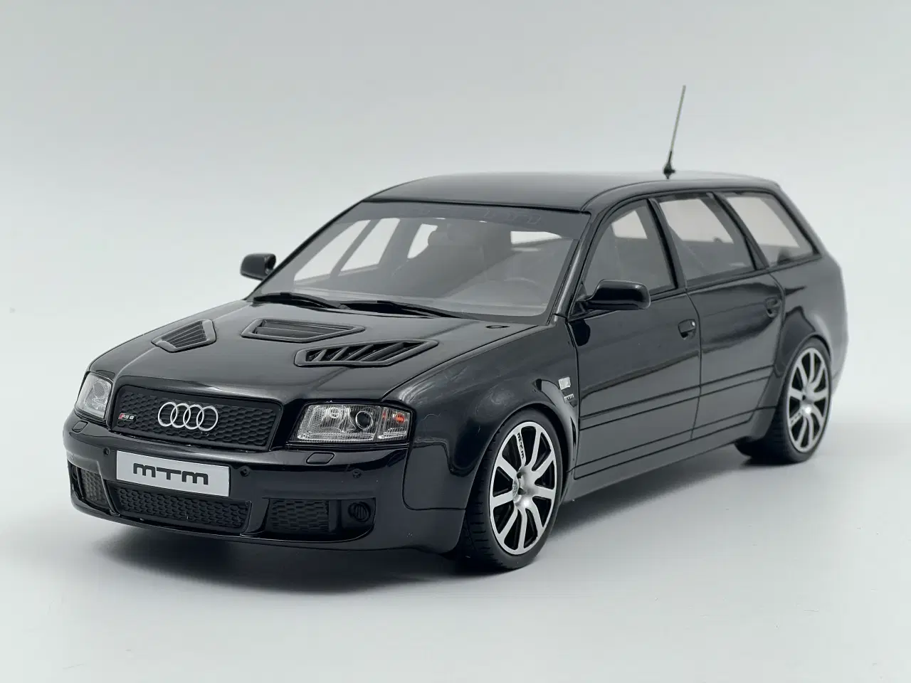 Billede 2 - 2004 Audi RS6 Clubsport MTM 1:18 