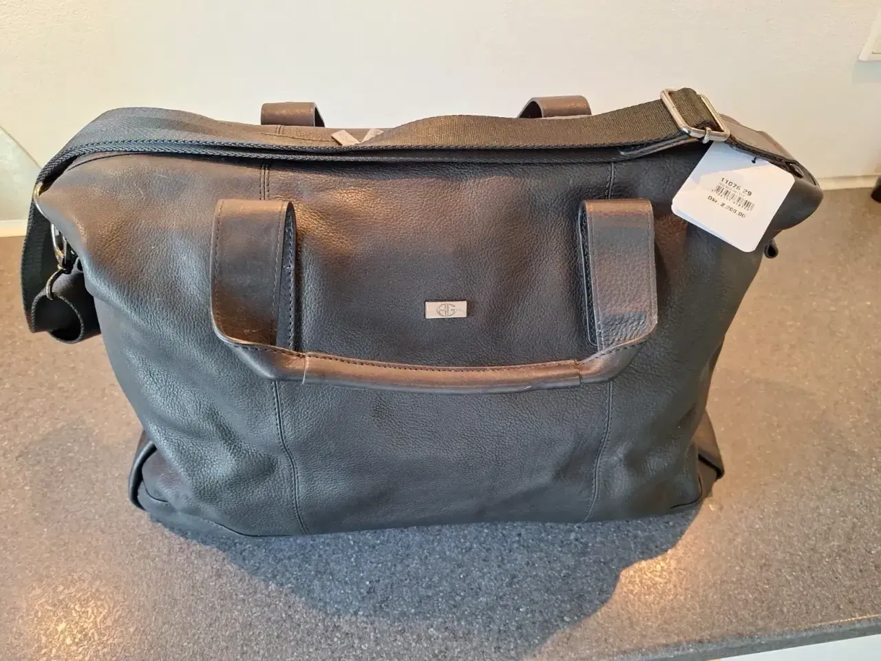 Billede 3 - Dame rejsetaske med skulderstrop