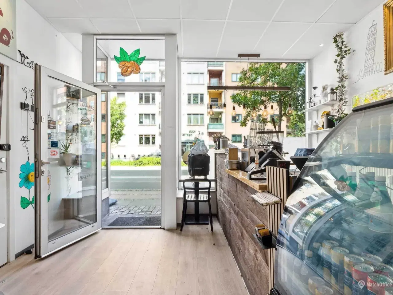 Billede 4 - Butikslejemål nær Lindevangsparken med mange anvendelsesmuligheder - fritaget for moms.