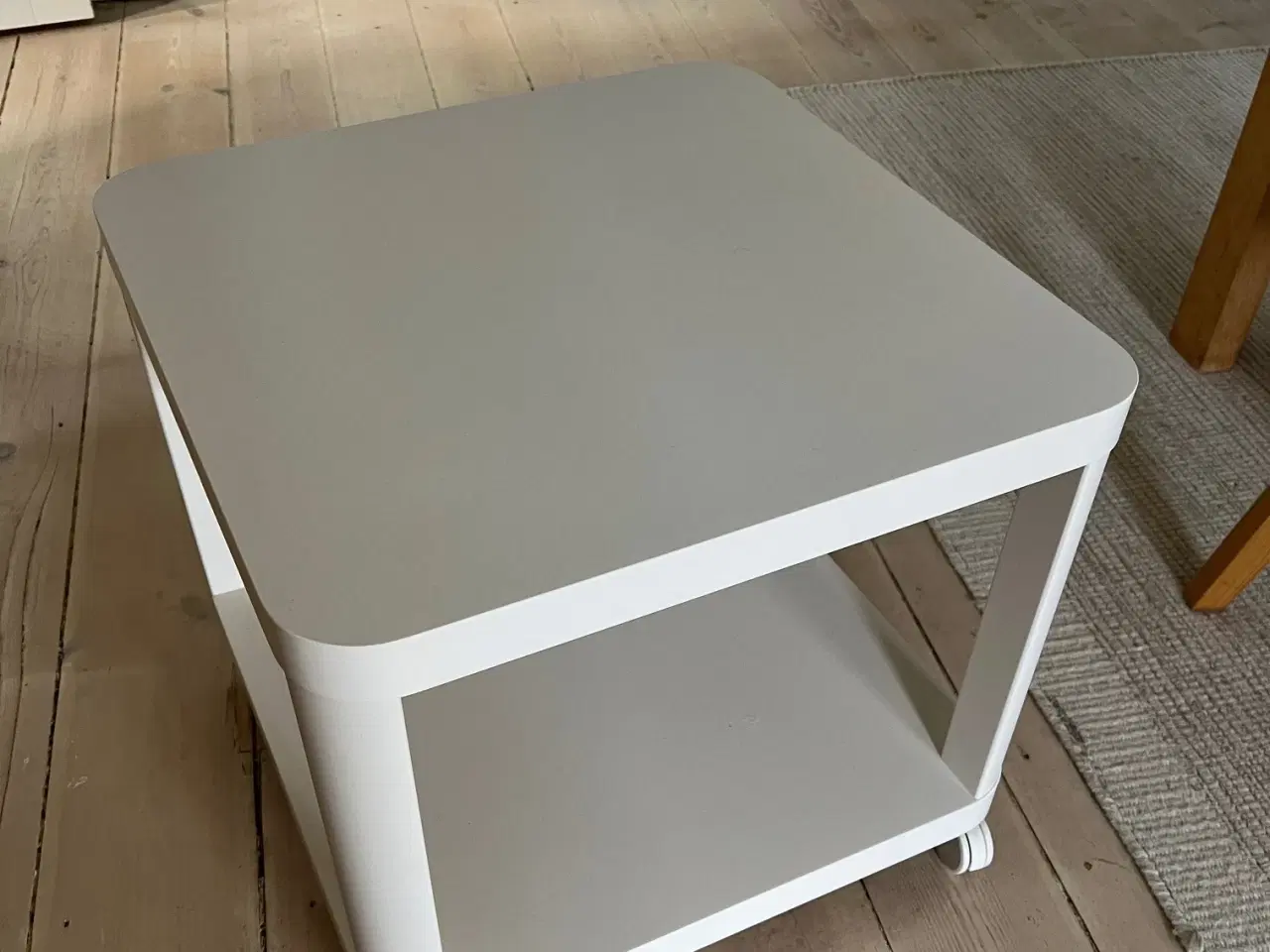 Billede 1 - Ikea Tingby sidebord