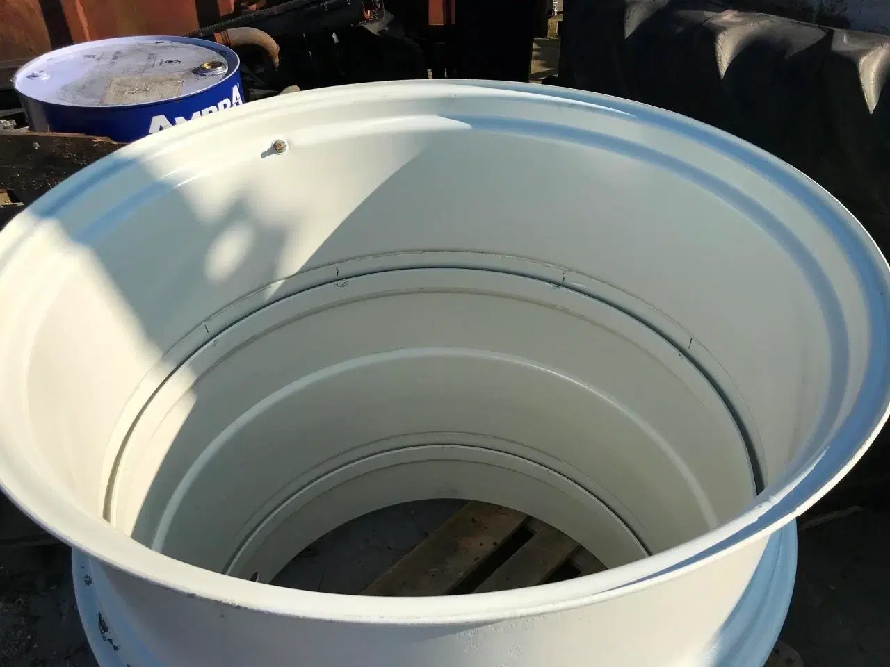 Billede 1 - Trelleborg 38 " FÆLG NH FARVE