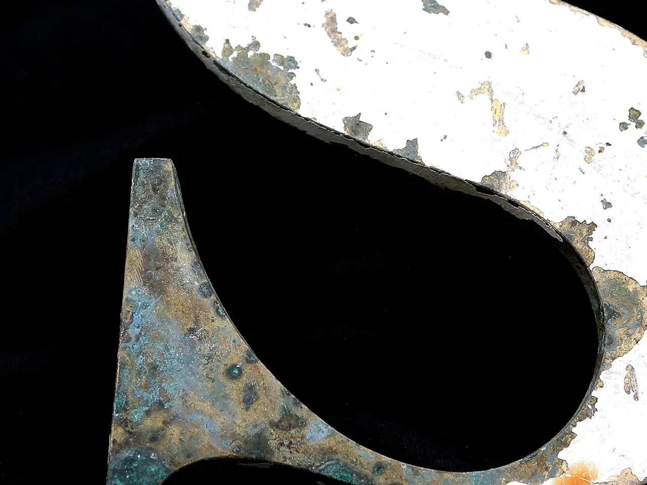 Billede 3 - Messing facadebogstav “S” – rå patina