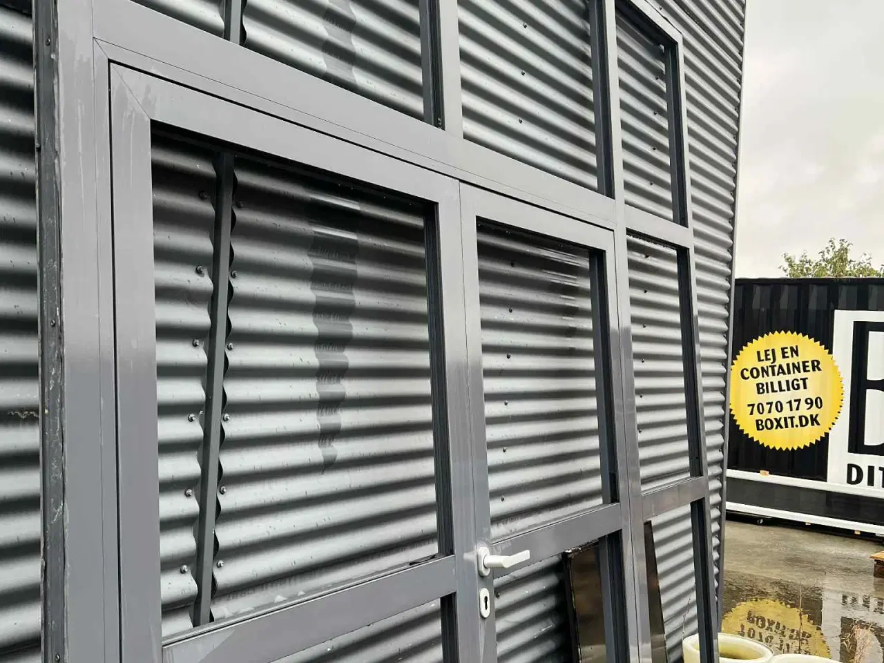 Billede 1 - Glas Facade parti (300cmx300cm) (Skaffor Blå glas)