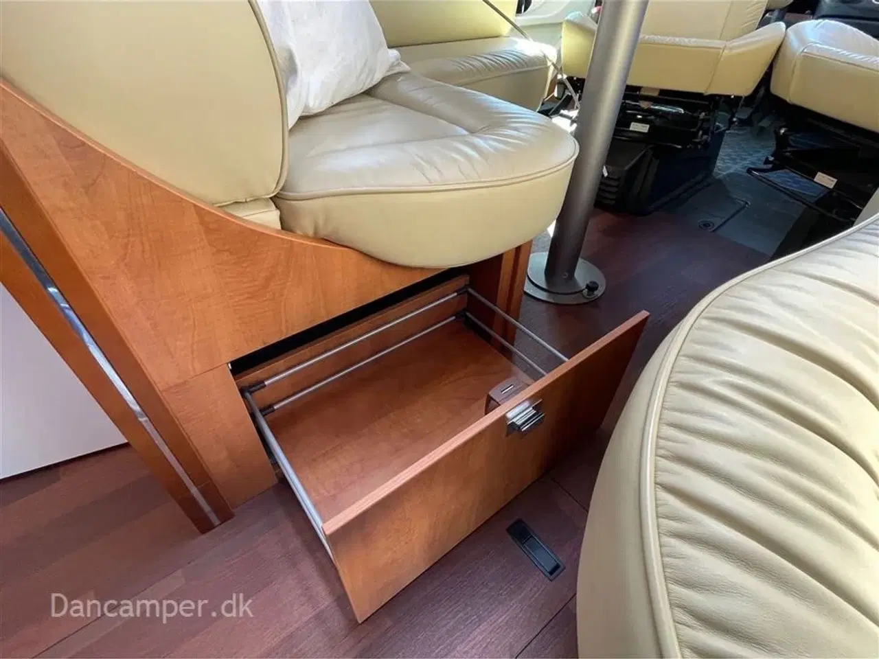 Billede 30 - 2019 - Carthago chic c line   Fiat Carthago Chic C-Line 5.0 – 180 hk | Totalvægt 5.000 kg  Eksklusiv og komfortabel autocamper i absolut topklasse! .