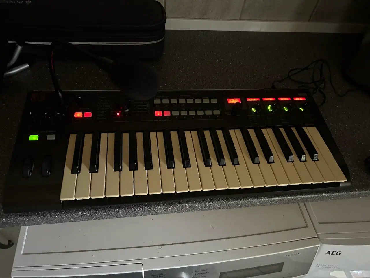 Billede 2 - Korg R5 Vocoder synt