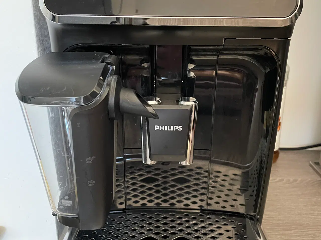 Billede 2 - Philips EP3241 espressomaskine, inkl. div. tilbehø