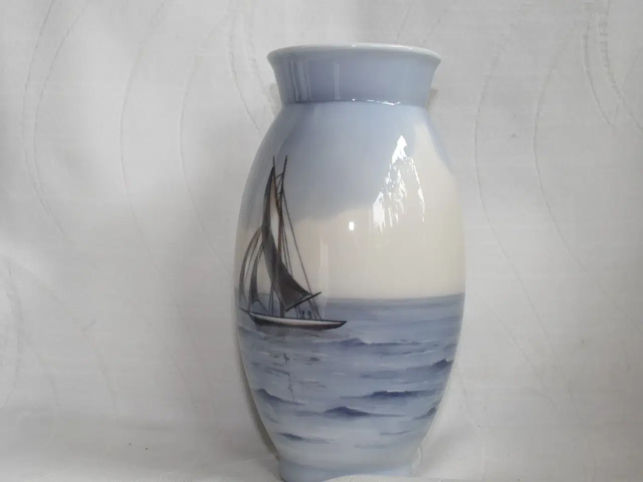 Billede 2 - Vase med sejlskib fra Bing og Grøndahl