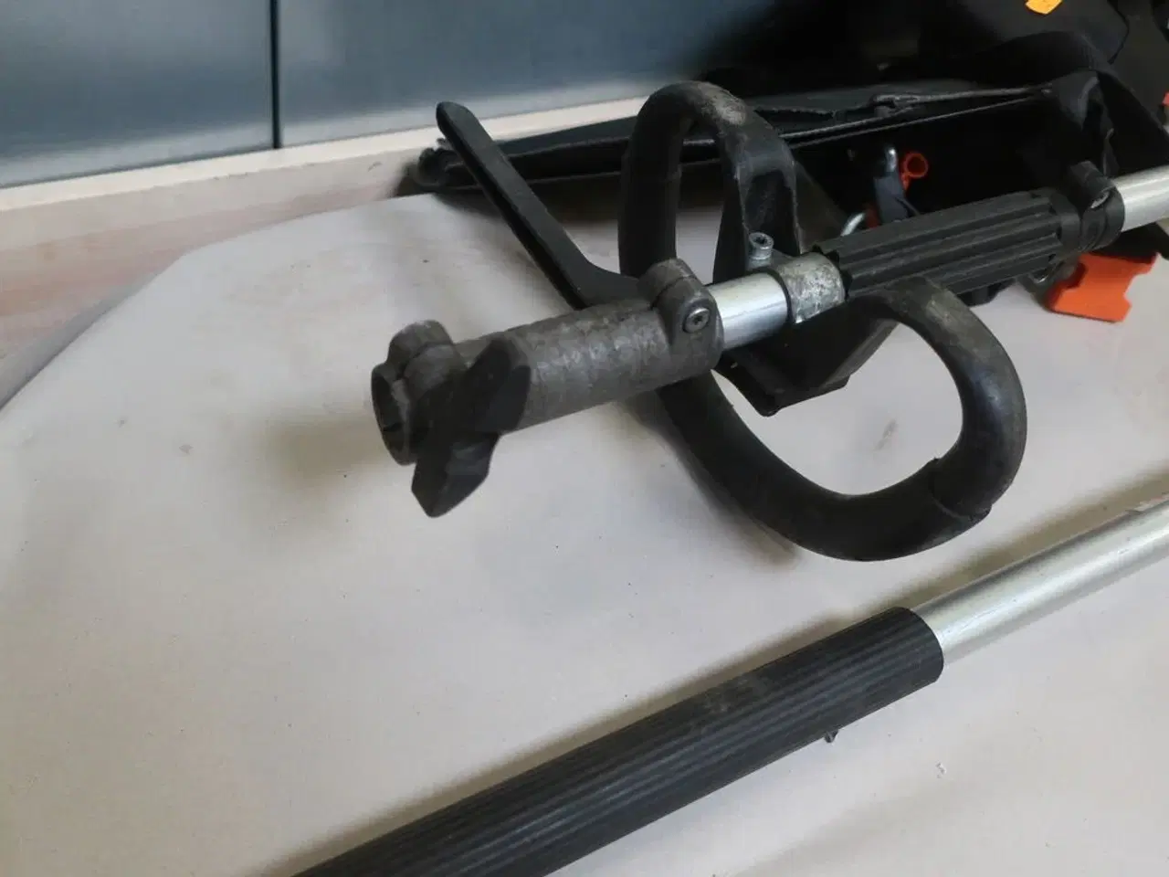 Billede 3 - Kombimotor STIHL KM131R med forsats hækkeklipper og motorsav