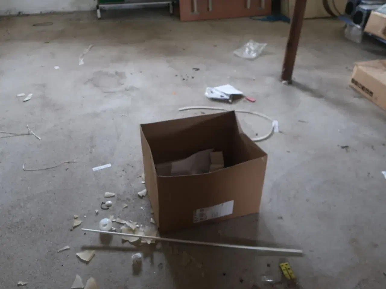 Billede 14 - Sækkevogn, varelager, reservedele, værktøj, reol, opbevaringsvogn m.m.