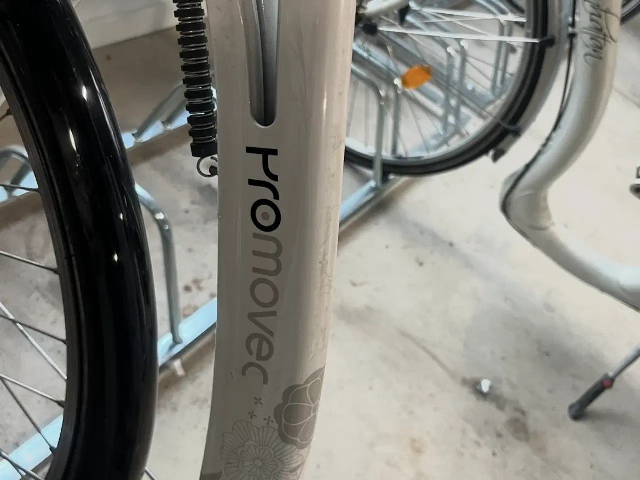 Billede 1 - Elcykel med batteri 