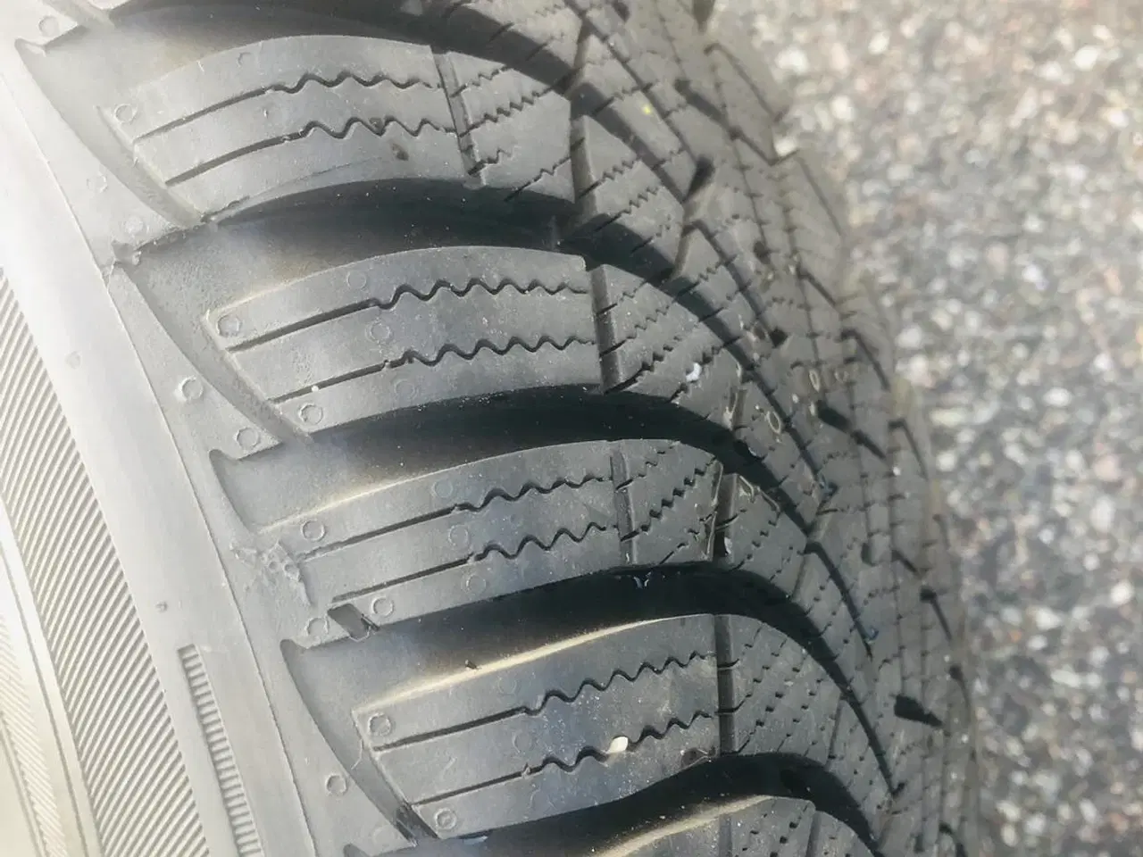 Billede 5 - 16" alufaelge 5x114.3 med vinterdæk