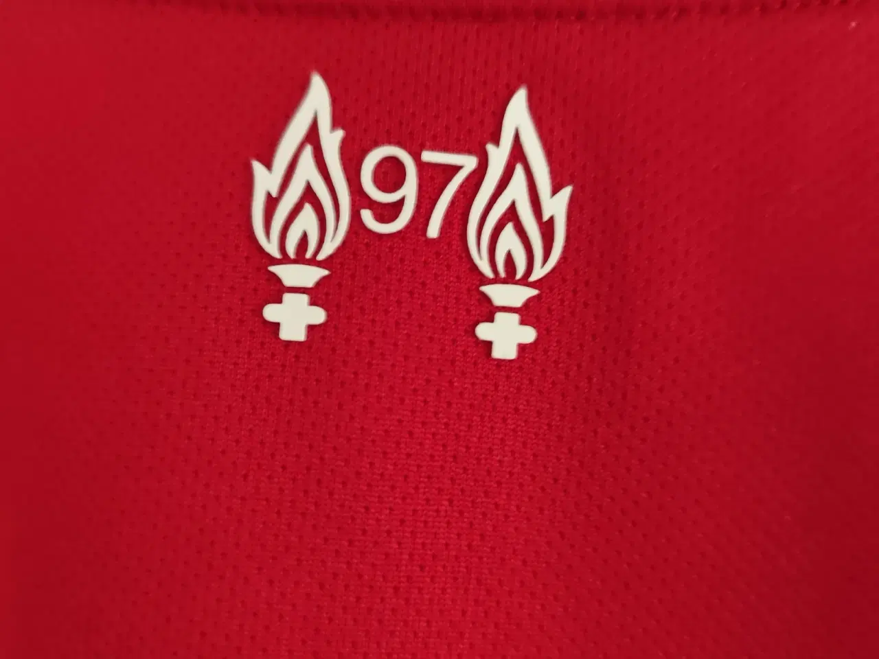 Billede 5 - LIVERPOOL FC Adidas Herre 25/26 Hjemmetrøje+shorts