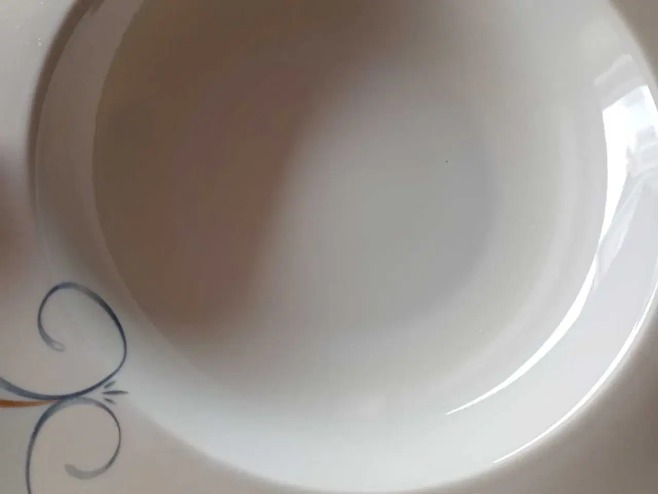 Billede 1 - 8 stk dybe tallerkener fra Victoria 