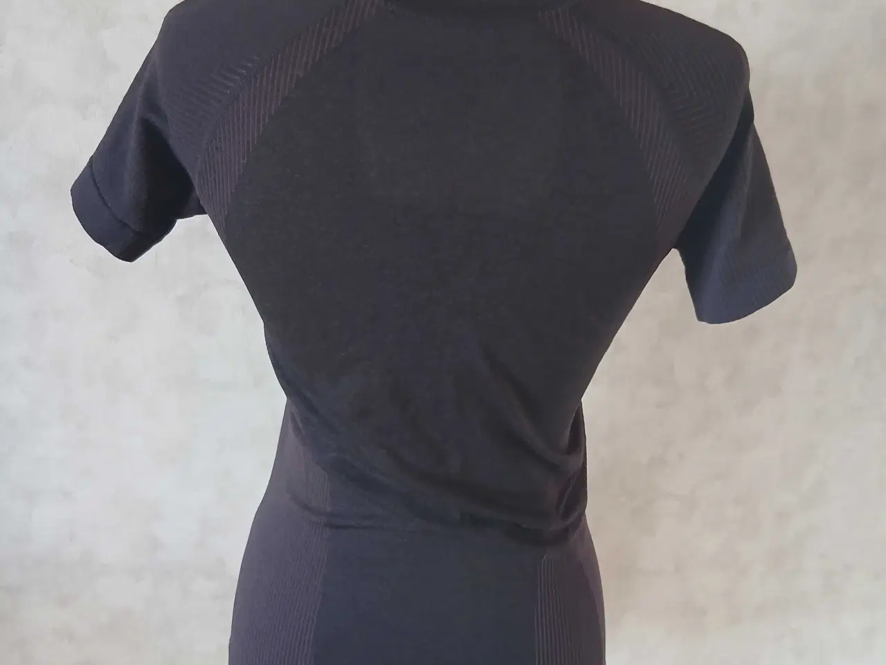 Billede 6 - Trænings T-shirt str S/M 