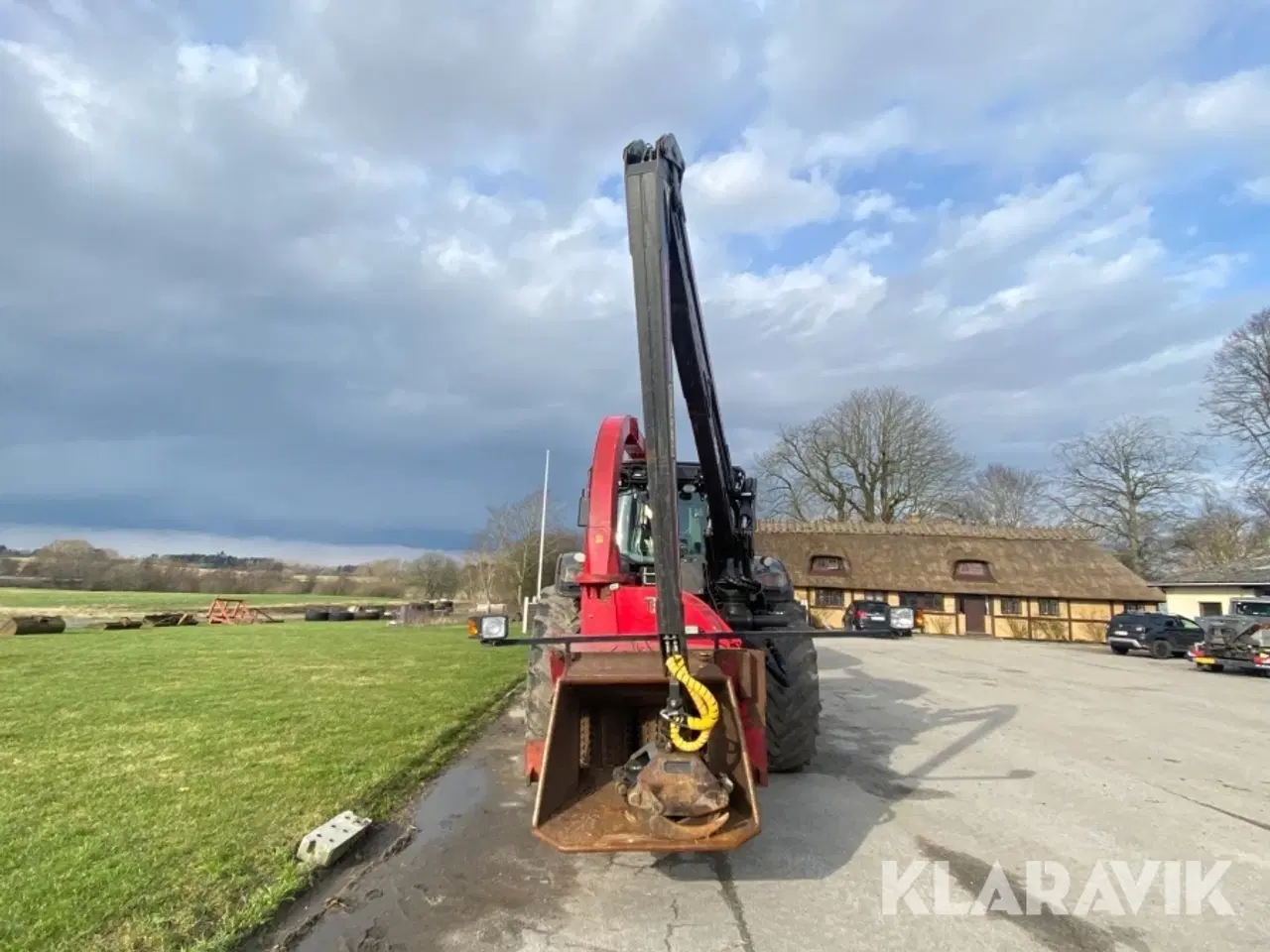 Billede 8 - Skovtraktor Valtra S374  med flishugger og vogn TP 400 flishugger
