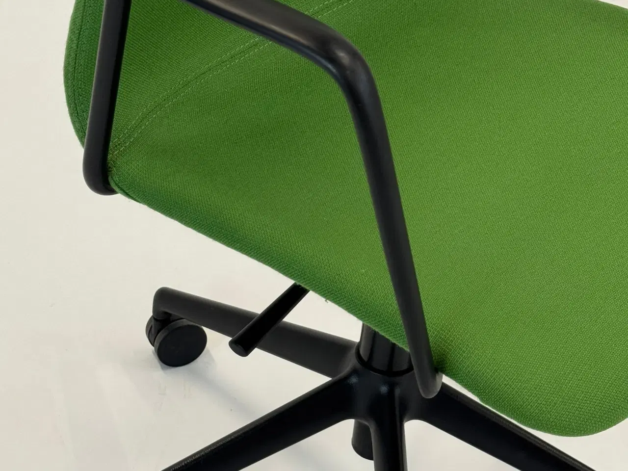 Billede 6 - Savir Design | Gate Reflect Mødestol