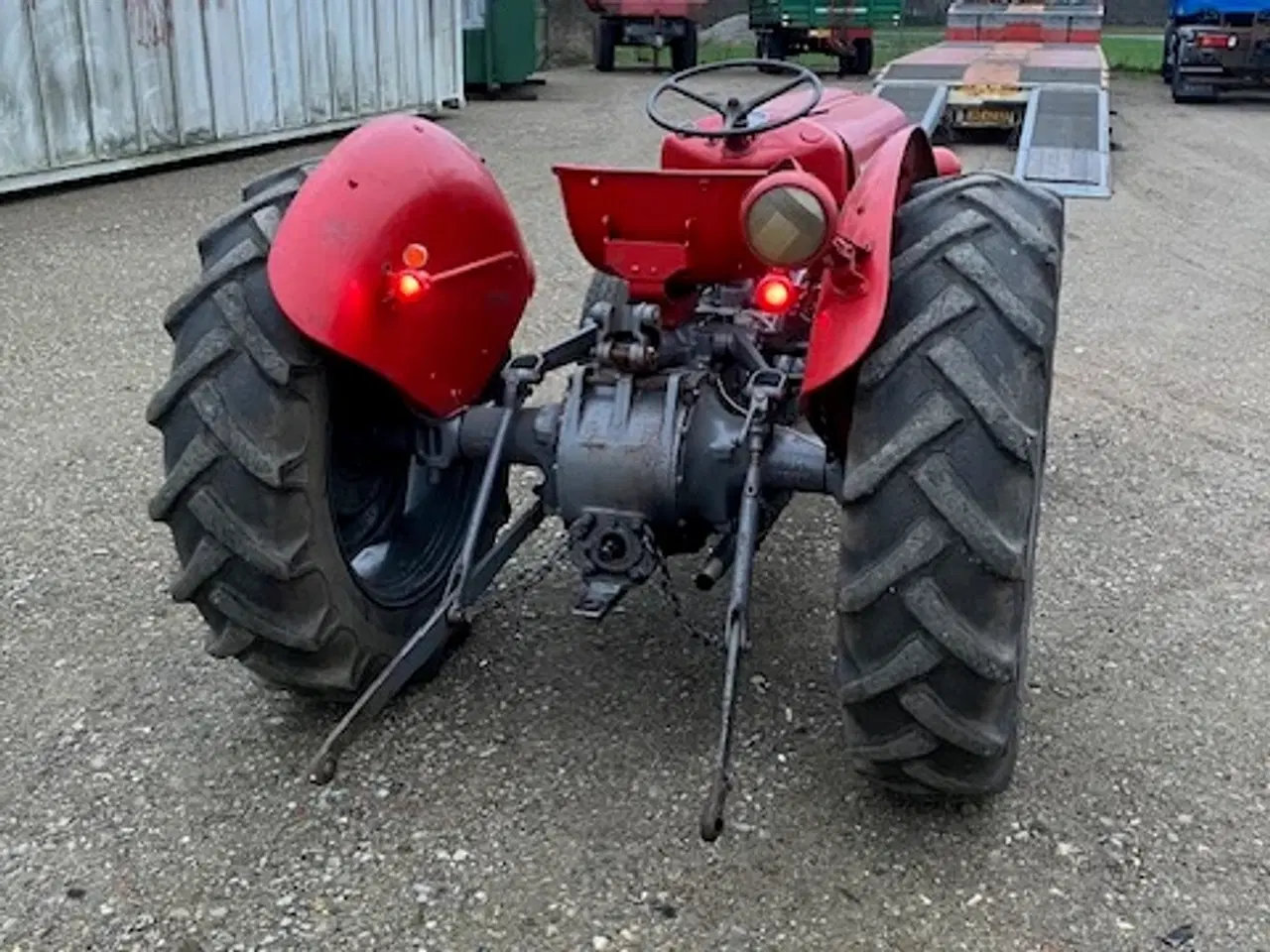 Billede 3 - Massey Ferguson GuldFugel (malet rød og grå)