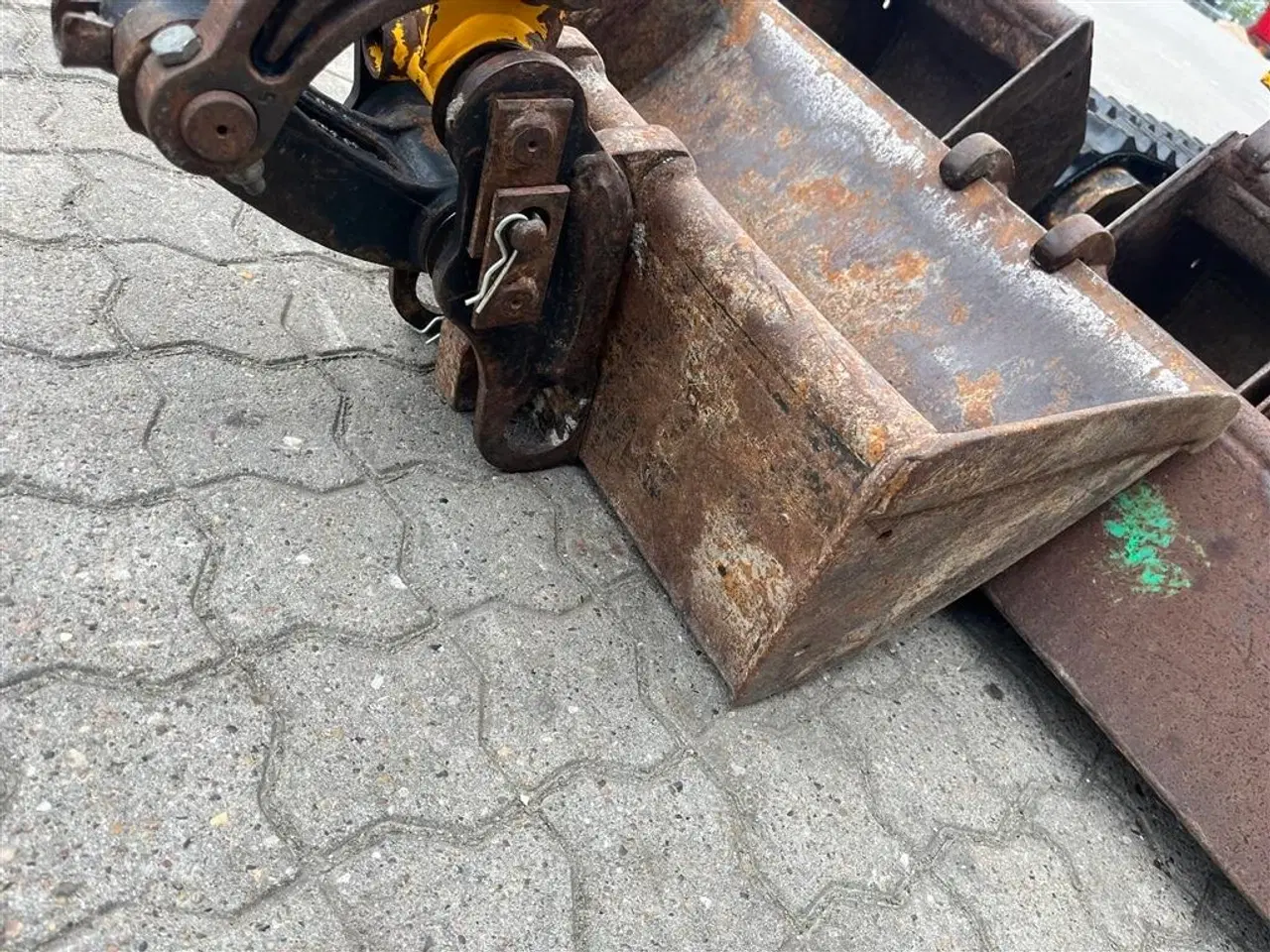 Billede 5 - JCB MICRO 1100kg minigraver med hurtigskifte og 5skovle
